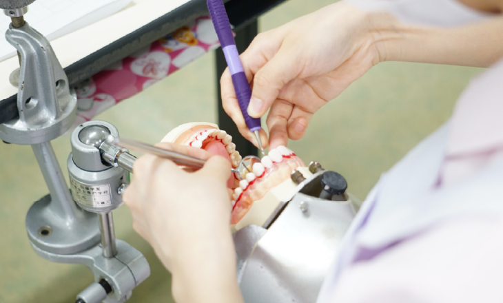 口腔衛生学実習の様子